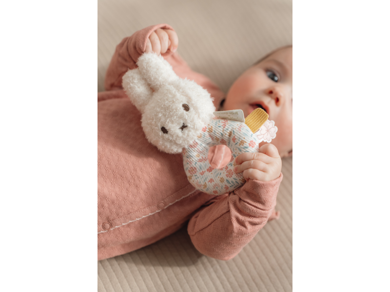 Chrastítko králíček Miffy Lucky Blossom