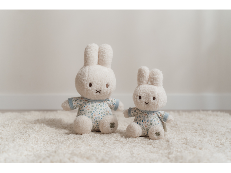 Králíček Miffy Lucky Leaves 20 cm
