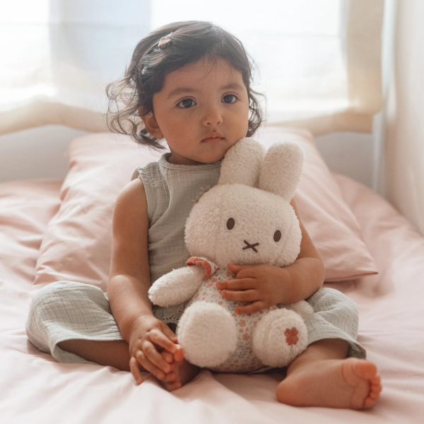 Králíček Miffy Lucky Blossom 30 cm