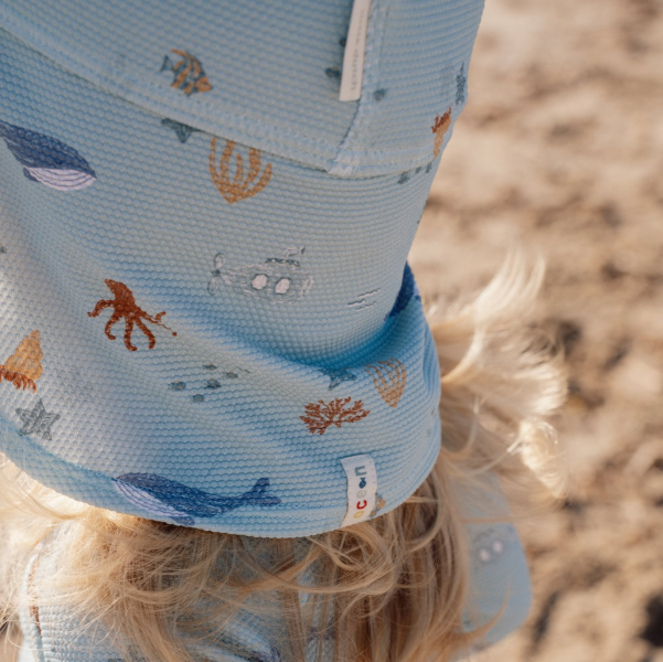 Plážová kšiltovka s ochranou krku Ocean Friends vel. 3